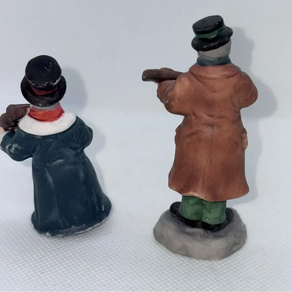 Lemax charming carolers